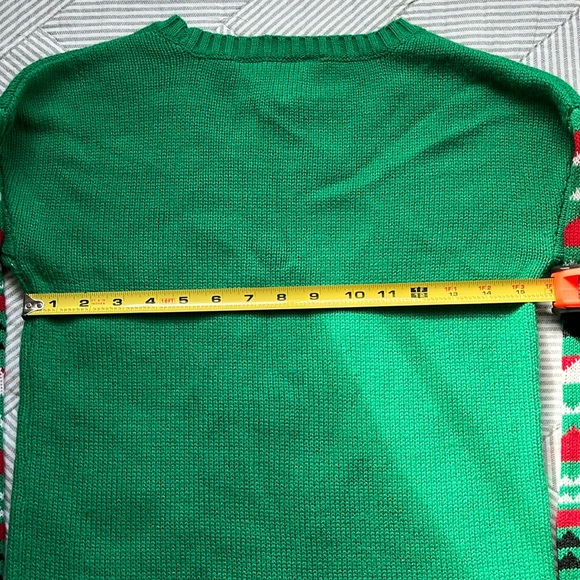 Christmas sweater - Picture 3 of 3